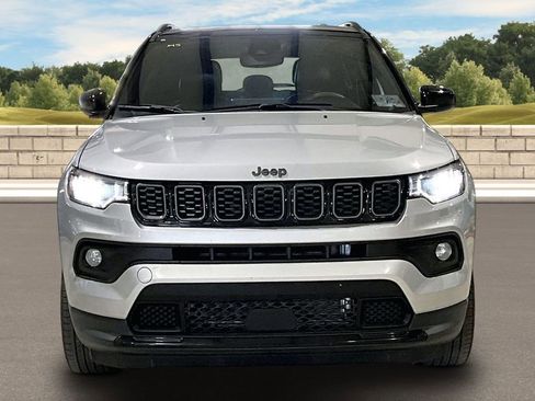 Used 2024 Jeep Compass Latitude w/ Altitude Special Edition image 3