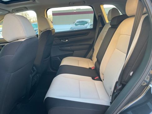 Used 2023 Honda CR-V EX image 14