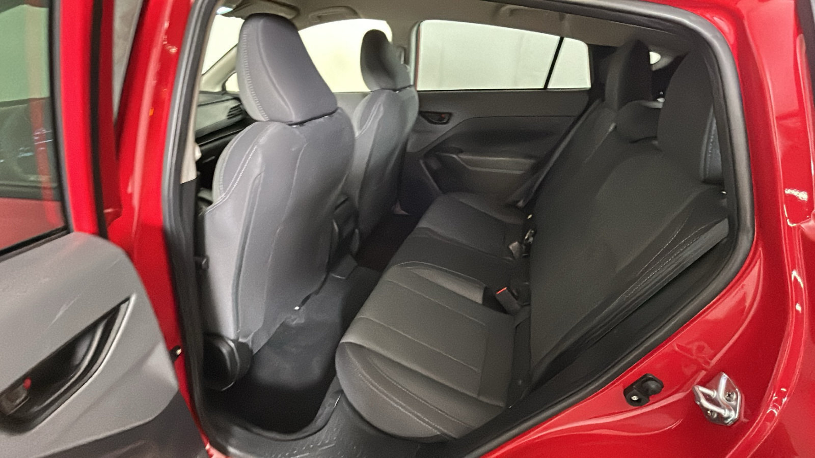 Used 2024 Subaru Crosstrek 2.0i AWD/4WD image 31