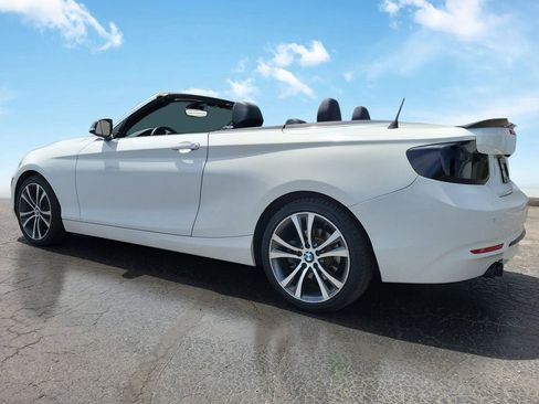 Used 2017 BMW 230i Convertible w/ Premium Package RWD image 3