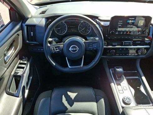 Certified 2023 Nissan Pathfinder SL AWD/4WD image 11