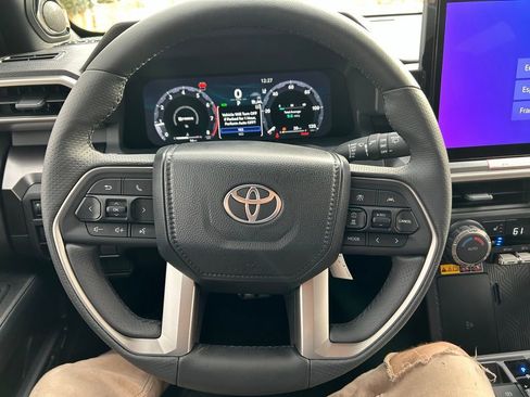 Used 2026 Toyota Sequoia Platinum image 23