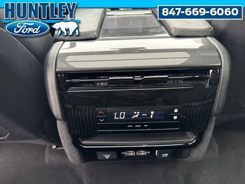 Used 2022 Jeep Wagoneer Series I w/ Premium Group I image 22