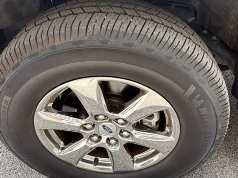 Used 2020 Ford F150 XLT w/ Equipment Group 302A Luxury AWD/4WD image 6