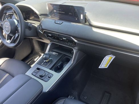 New 2025 MAZDA CX-70 Plug-In Hybrid w/ Premium Plus image 14