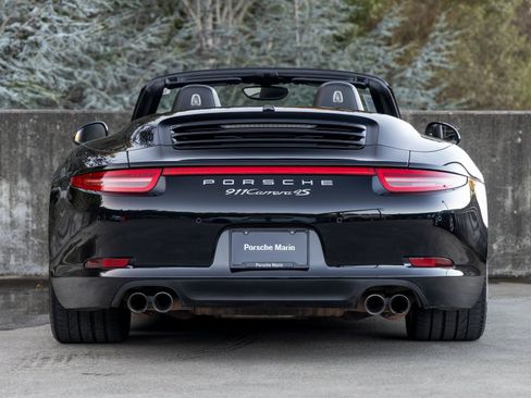 Certified 2014 Porsche 911 Carrera 4S image 10