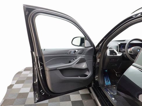 New 2025 BMW X5 M Competition w/ Executive Package image 5