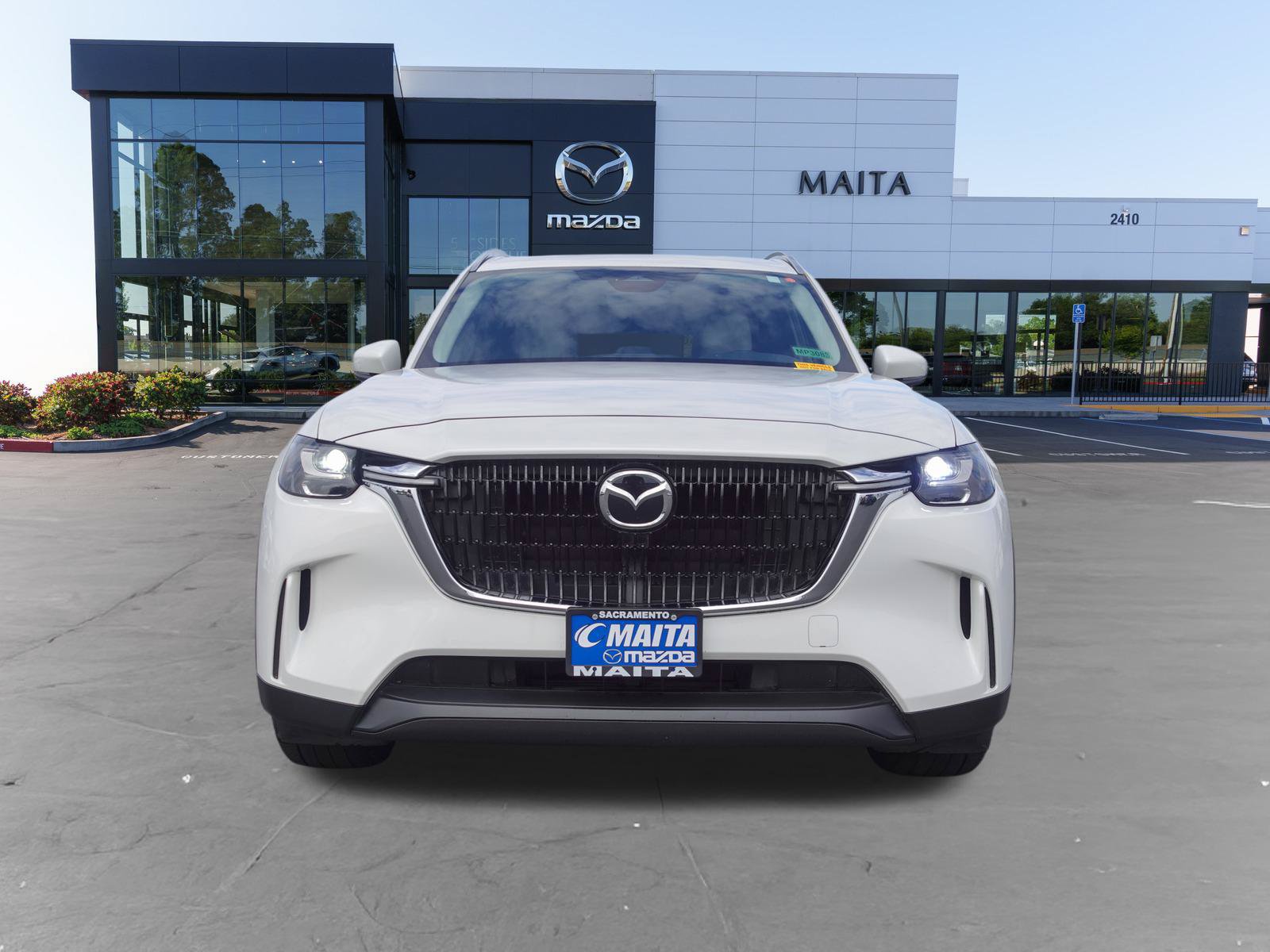 Used 2024 MAZDA CX-90 Plug-In Hybrid w/ Preferred AWD/4WD image 11