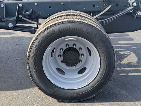 New 2026 Ford F550 4x4 Regular Cab Super Duty w/ Snow Plow Prep Package image 15