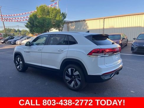 Used 2024 Volkswagen Atlas Cross Sport SE FWD image 36