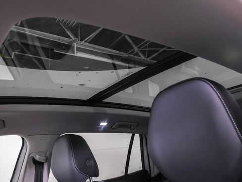 New 2026 Volkswagen Tiguan SE image 31