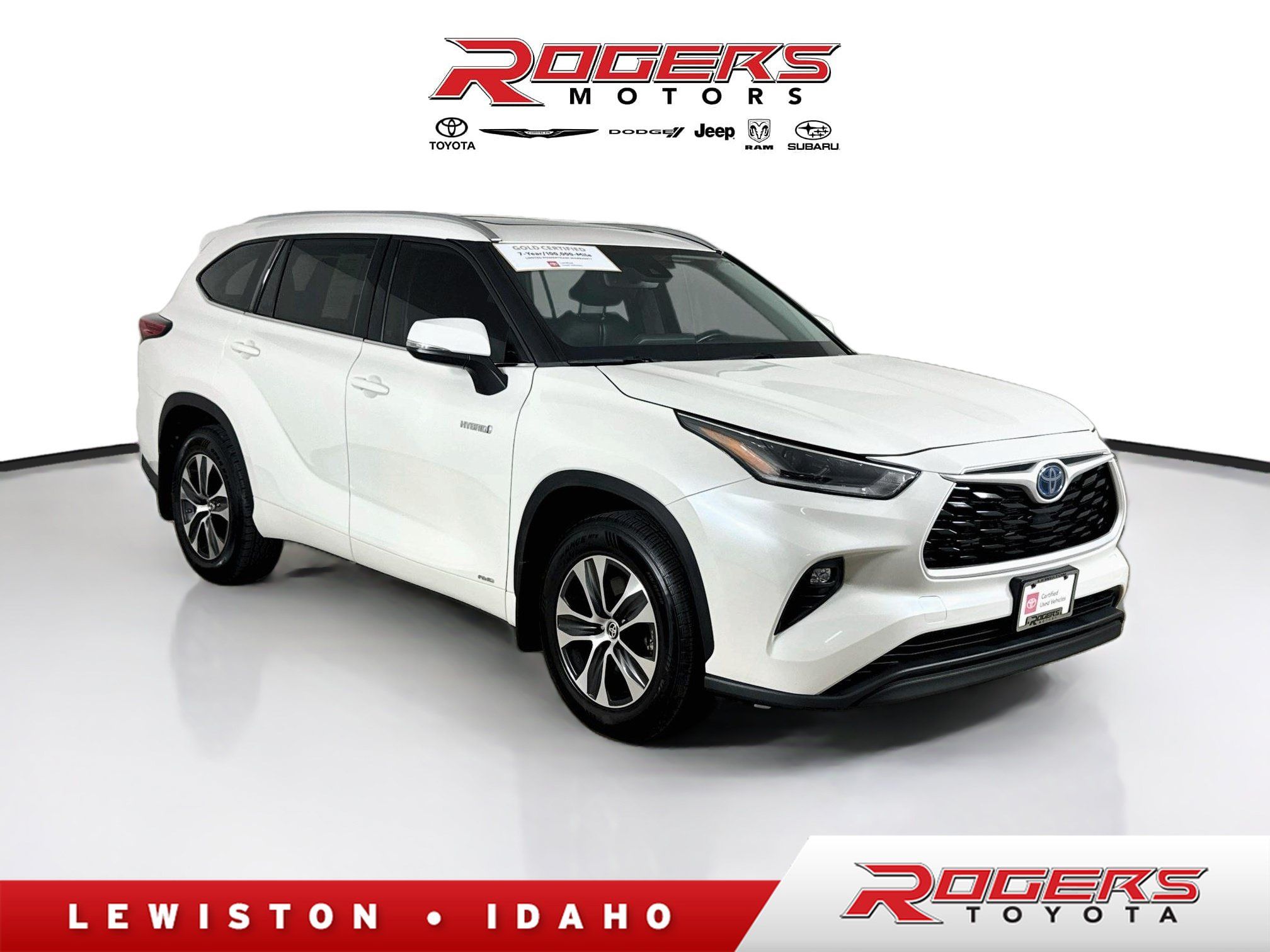 Used 2021 Toyota Highlander XLE AWD/4WD image 1