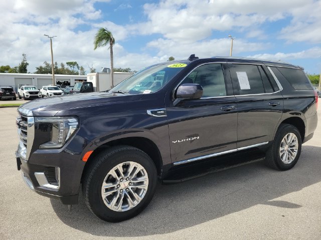 Used 2023 GMC Yukon SLT AWD/4WD image 2