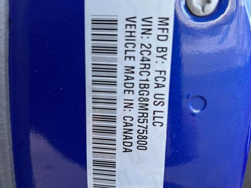 Used 2021 Chrysler Pacifica Touring-L image 21