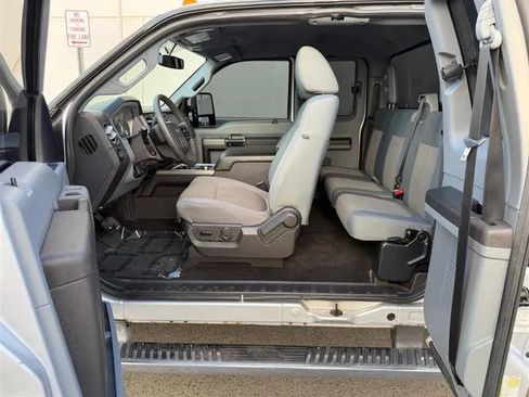 Used 2011 Ford F250 4x4 SuperCab Super Duty image 22