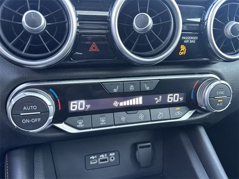 Used 2023 Nissan Sentra SR w/ SR Premium Package image 7