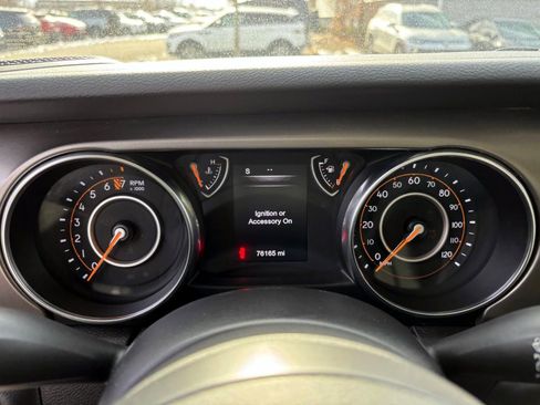 Used 2020 Jeep Wrangler Unlimited Sport image 13