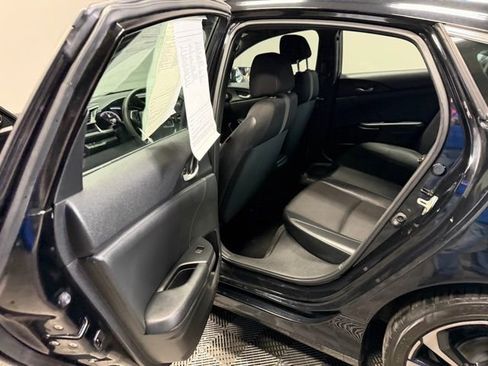 Used 2019 Honda Civic Sport image 18