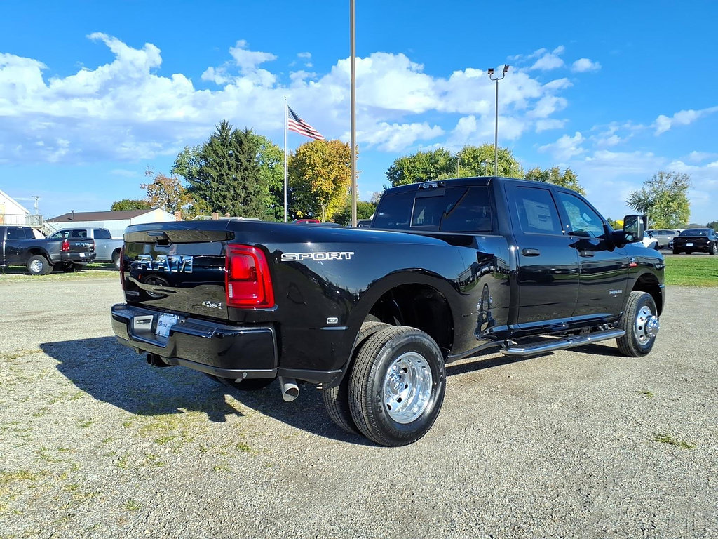 New 2027 RAM 3500 Big Horn AWD/4WD image 7