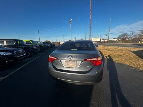 Used 2017 Toyota Corolla LE image 5