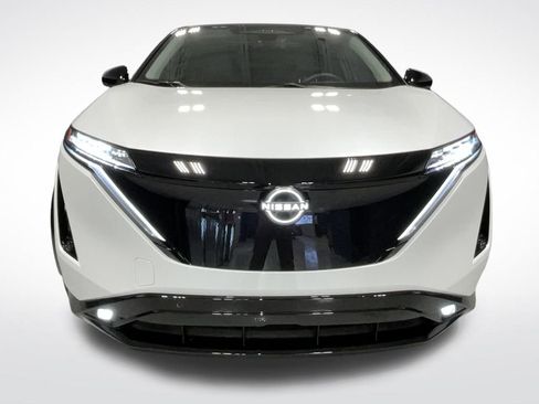 Used 2025 Nissan Ariya Platinum image 25