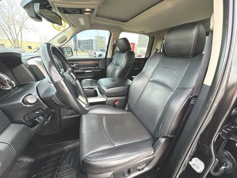 Used 2016 RAM 1500 Laramie w/ Convenience Group image 20