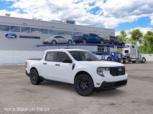 New 2026 Ford Maverick XLT w/ XLT Luxury Package FWD image 3