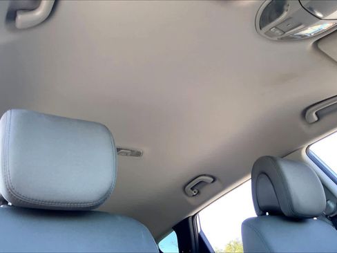 Used 2017 Hyundai Santa Fe Sport image 13