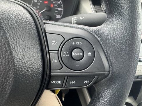 Certified 2025 Toyota Corolla Cross L image 17