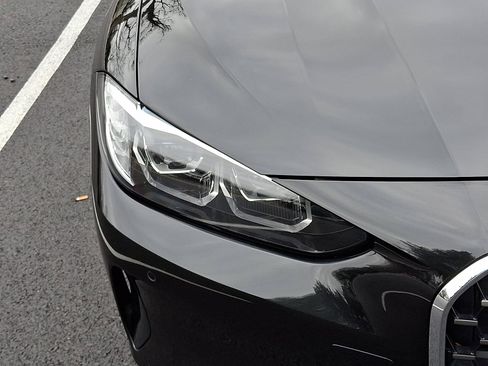 Used 2022 BMW 430i xDrive Convertible w/ Convenience Package image 9