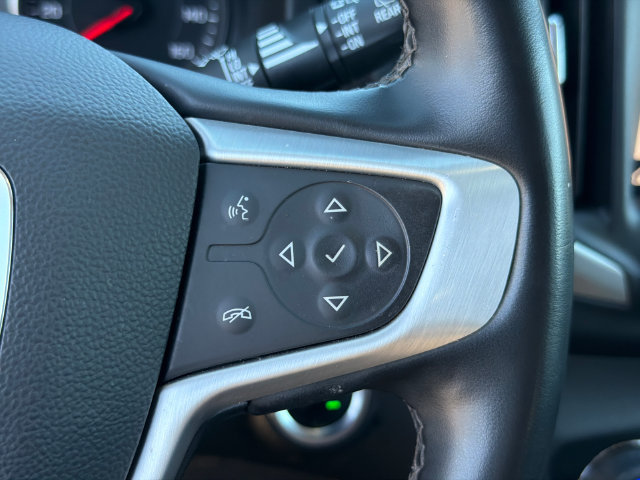 Used 2023 GMC Terrain SLT w/ Infotainment Package II FWD image 26