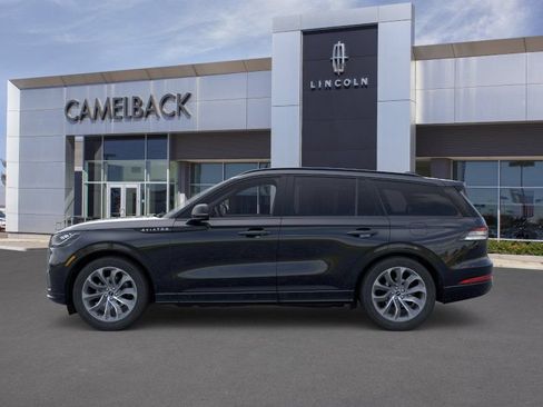 New 2026 Lincoln Aviator AWD w/ Jet Appearance Package image 3