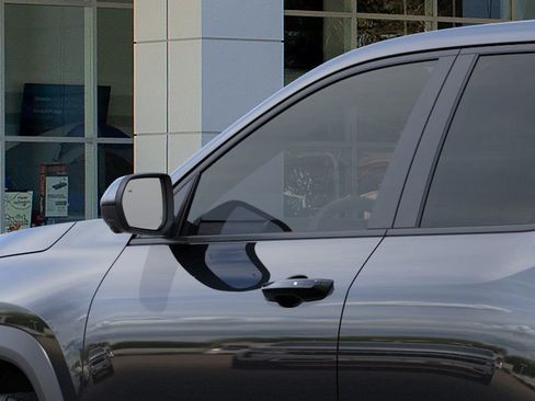 New 2026 Chevrolet Equinox LT image 13