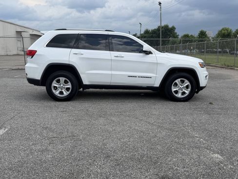 Used 2017 Jeep Grand Cherokee Laredo w/ Quick Order Package 23E AWD/4WD image 26