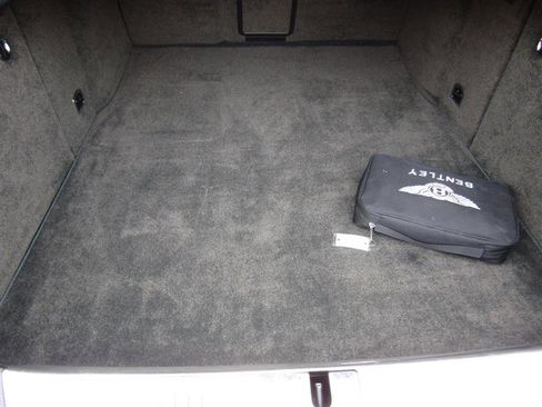 Used 2017 Bentley Flying Spur V8 image 50