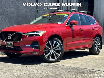 Used 2022 Volvo XC60 B5 Momentum w/ Advanced Package