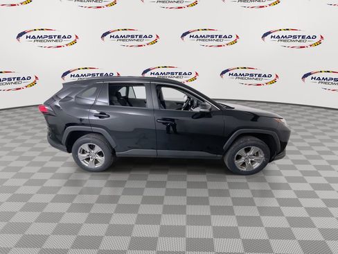 Used 2022 Toyota RAV4 XLE w/ Convenience Package AWD/4WD image 9