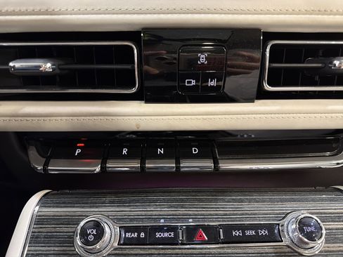 Used 2023 Lincoln Aviator Black Label image 19