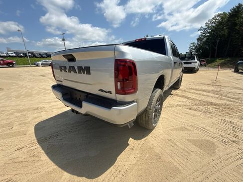 New 2026 RAM 2500 Big Horn AWD/4WD image 5