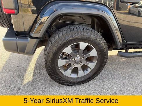 Used 2018 Jeep Wrangler Unlimited Sahara image 38