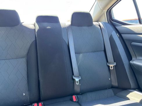 Used 2025 Nissan Versa SV FWD image 35