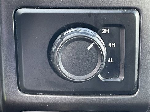 Used 2017 Ford F150 XLT w/ Trailer Tow Package image 17