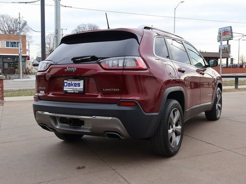 Used 2019 Jeep Cherokee Limited w/ Luxury Group image 8