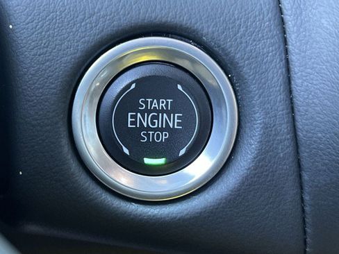 Used 2024 Chevrolet Tahoe Premier image 17