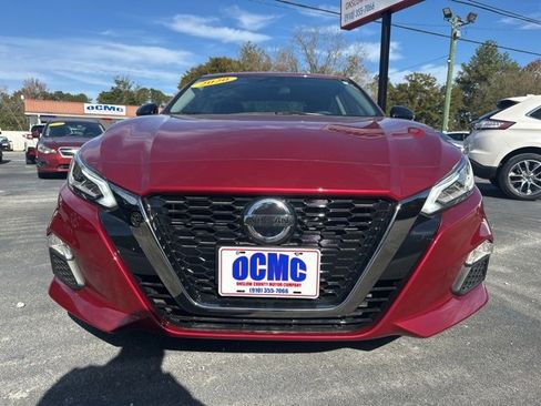 Used 2020 Nissan Altima 2.5 SR image 2