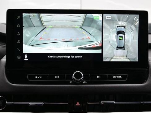 Used 2025 Mitsubishi Outlander AWD image 37
