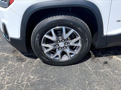 Used 2020 GMC Acadia SLT w/ Trailering Package AWD/4WD image 2