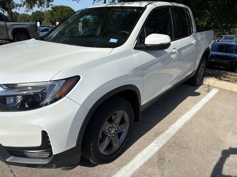 Used 2023 Honda Ridgeline RTL image 2