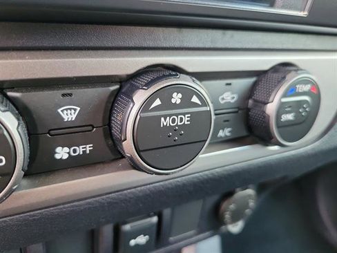 Used 2021 Toyota Tacoma SR AWD/4WD image 15