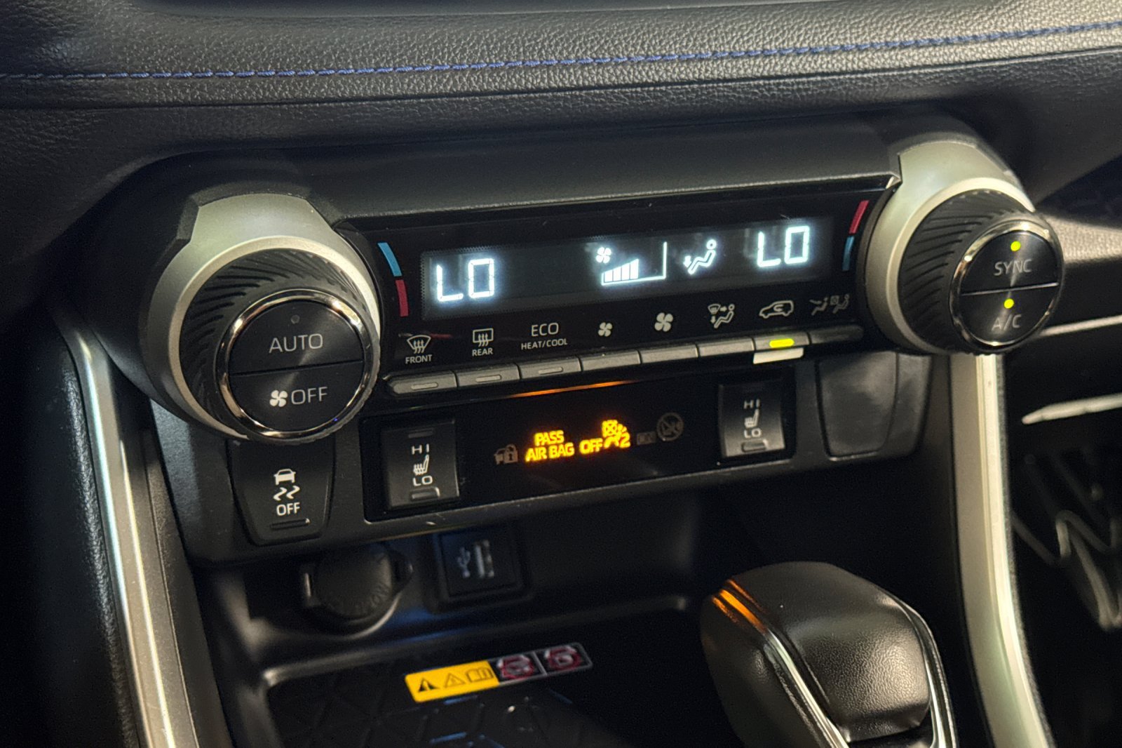 Used 2023 Toyota RAV4 XSE AWD/4WD image 23